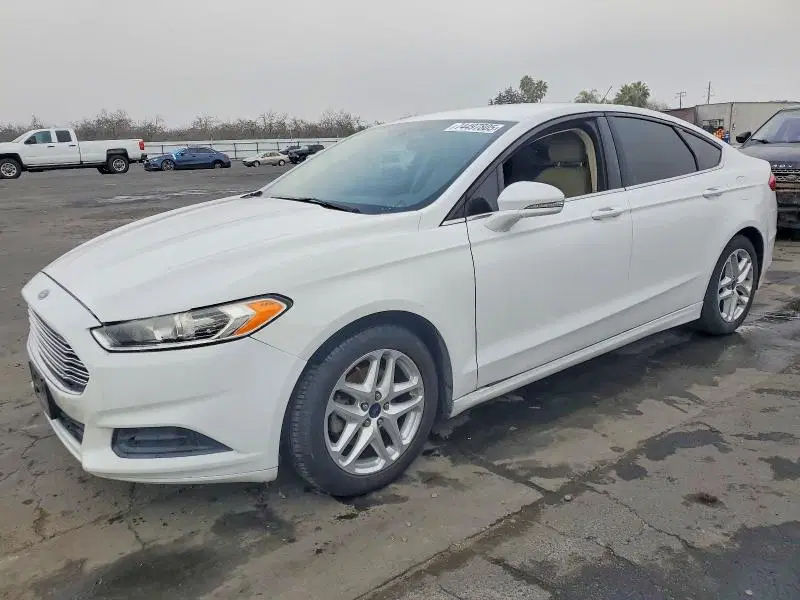 1FA6P0H7XG5123136 — 2016 Ford Fusion, Мелкие вмятины и царапины, фото до ремонта