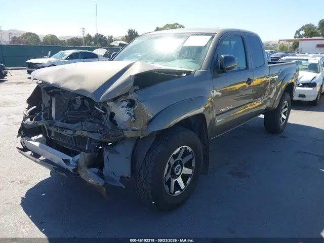 2015 Toyota Tacoma Prerunner V6 VIN 5TFTU4GN8FX084417 фото 2