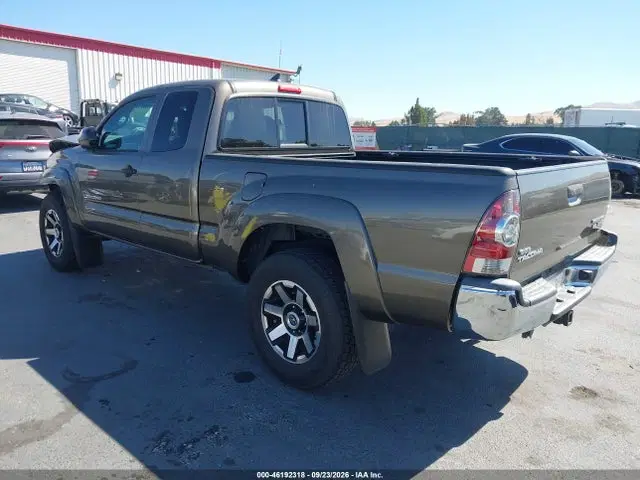 2015 Toyota Tacoma Prerunner V6 VIN 5TFTU4GN8FX084417 фото 3