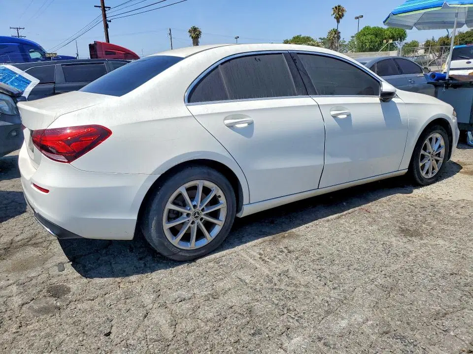 2019 Mercedes-Benz A VIN WDD3G4FB6KW019697 фото 3