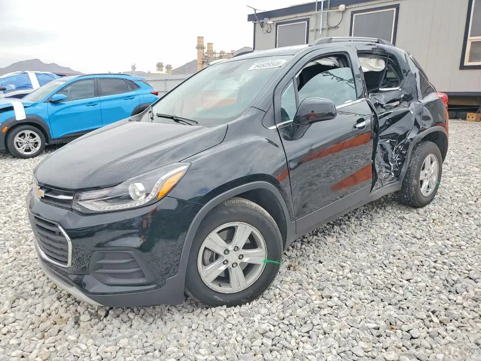 3GNCJLSB5KL340767 — 2019 Chevrolet Trax, Боковая часть, фото до ремонта