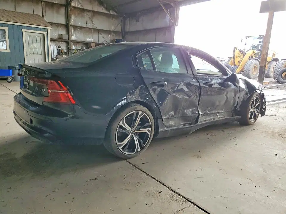 2024 VOLVO S60 VIN 7JRL12FL4RG281264 фото 3
