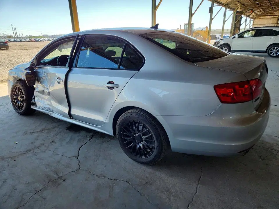 3VWDP7AJ7CM309962 — 2012 Volkswagen Jetta, SIDE, фото до ремонта