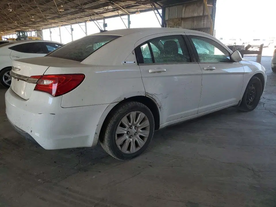 2014 Chrysler 200 VIN 1C3CCBAB3EN212759 фото 3