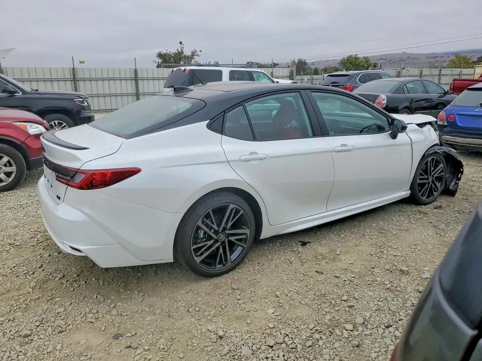 2026 Toyota Camry VIN 4T1DAACK7TU312911 фото 3