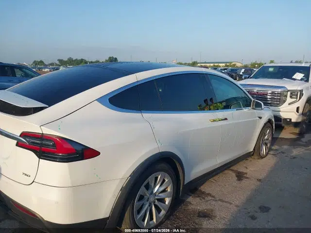 2018 Tesla Model X 100d/75d/p100d VIN 5YJXCDE24JF111726 фото 4