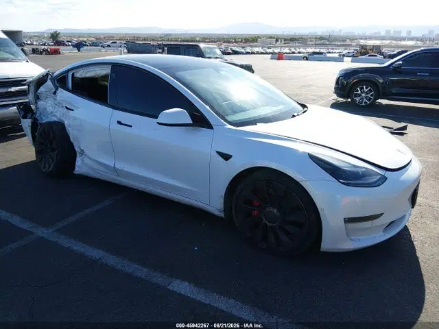 5YJ3E1EC7MF879303 — 2021 Tesla Model 3 Performance Dual Motor ALL-Wheel Drive, Правый бок (Right Side), фото до ремонта