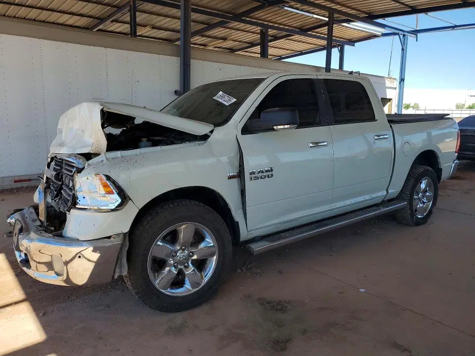 1C6RR7LT1GS252714 — 2016 RAM 1500, Front End, фото до ремонта