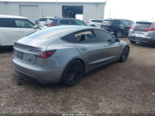 2026 Tesla Model 3 Performance All-wheel Drive VIN 5YJ3E1ET6TF171123 фото 4