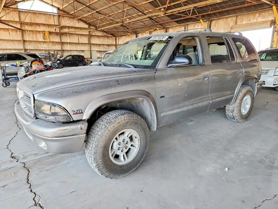 1B4HS28Z0YF131074 — 2000 Dodge Durango, FRONT END, фото до ремонта