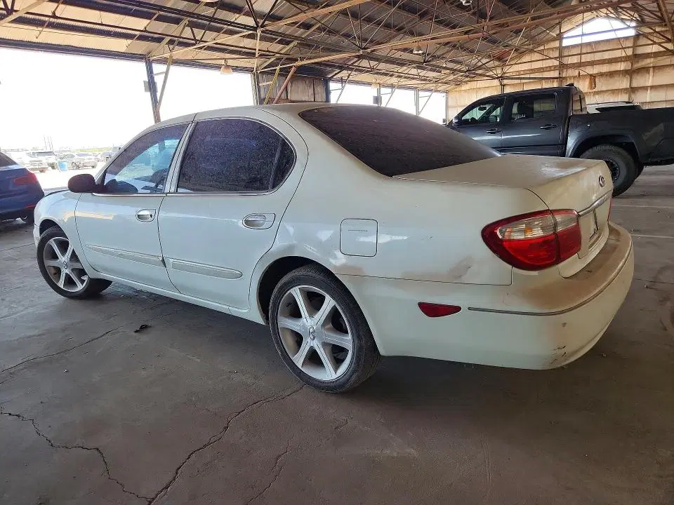 2000 INFINITI I30 VIN JNKCA31A7YT100981 фото 2