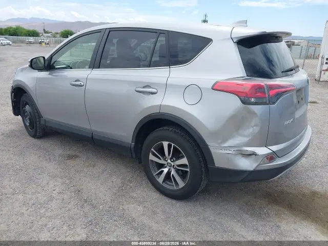 2018 Toyota Rav4 Xle VIN JTMWFREVXJJ198700 фото 3