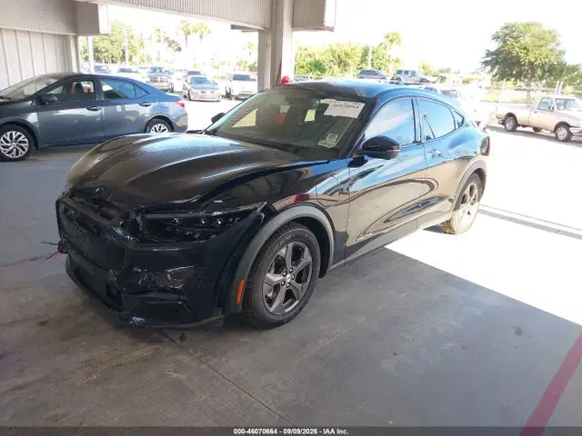 2021 Ford Mustang Mach-e Select VIN 3FMTK1SS5MMA43565 фото 2