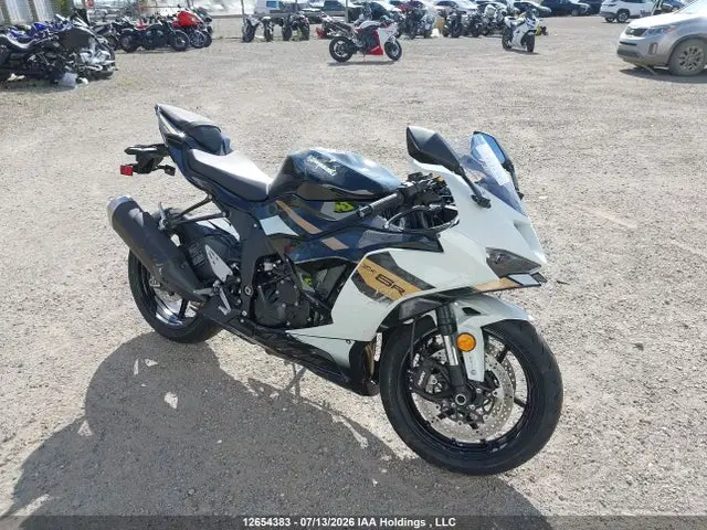 JKBZXJJ16TA047344 — 2026 Kawasaki ZX636 K, Левый бок (Left Side), фото до ремонта