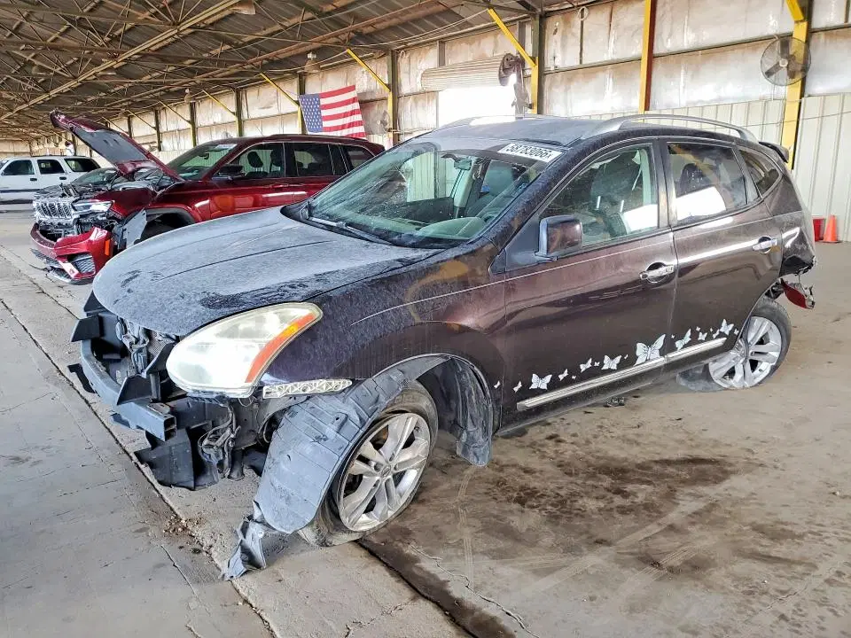 JN8AS5MV2CW370339 — 2012 Nissan Rogue, FRONT END, фото до ремонта