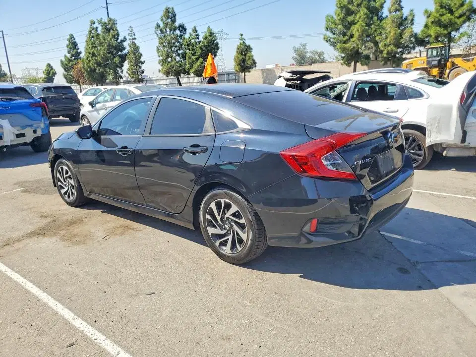 2016 Honda Civic VIN 2HGFC2F57GH565093 фото 2
