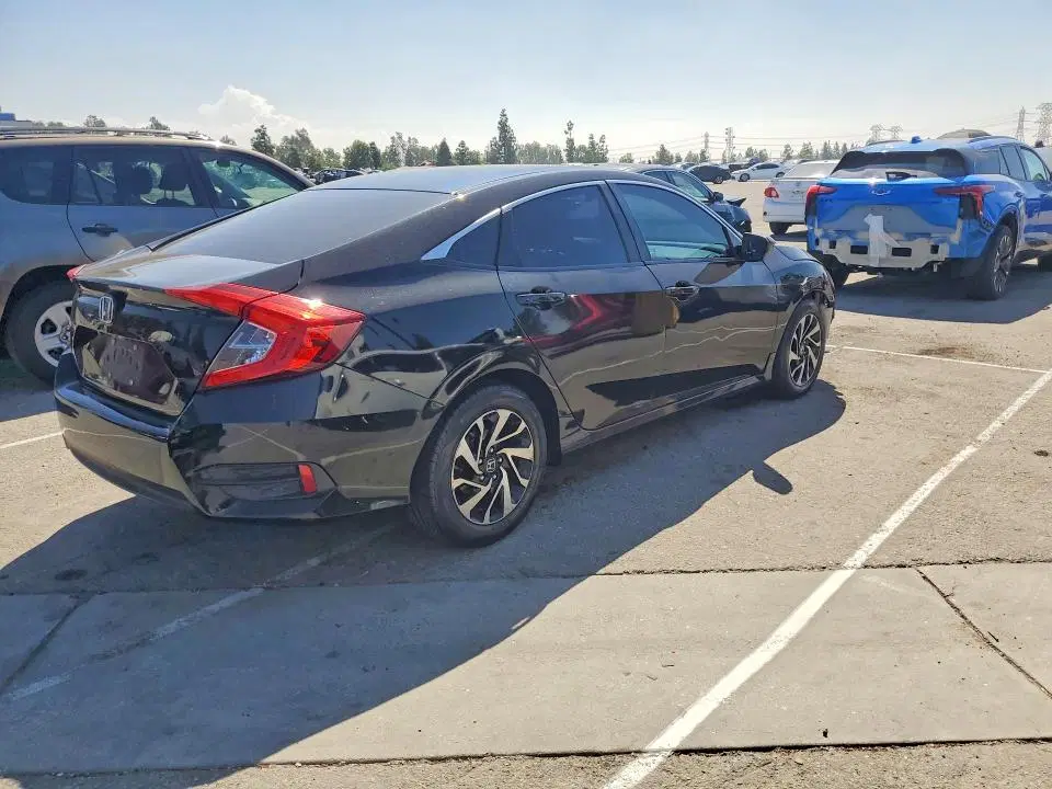 2016 Honda Civic VIN 2HGFC2F57GH565093 фото 3