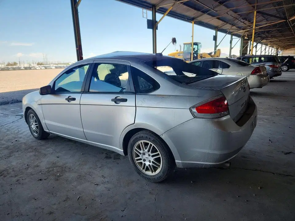 2010 FORD FOCUS VIN 1FAHP3FN8AW292164 фото 2