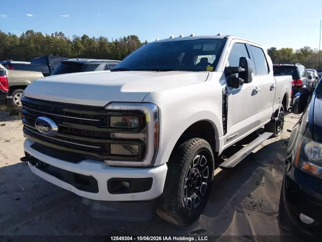 2025 Ford F-250 Platinum VIN 1FT8W2BTXSED12496 фото 2