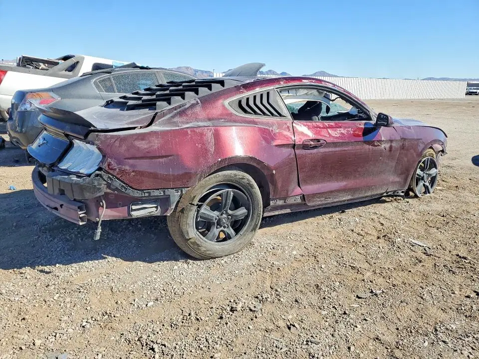 2018 Ford Mustang VIN 1FA6P8TH8J5185074 фото 3