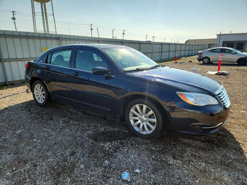 2012 CHRYSLER 200 VIN 1C3CCBBG6CN316685 фото 4
