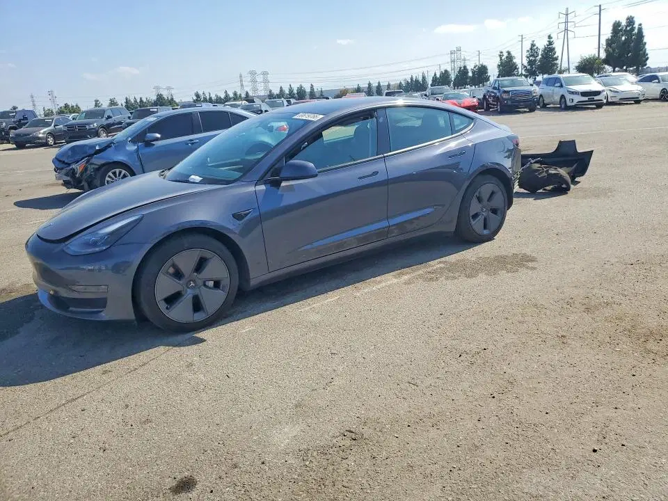 5YJ3E1EAXPF712081 — 2023 Tesla Model 3, Задняя часть (Rear End), фото до ремонта
