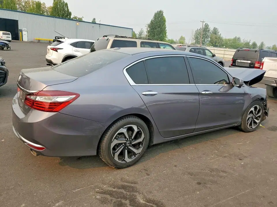 2016 Honda Accord VIN 1HGCR3F8XGA007884 фото 3
