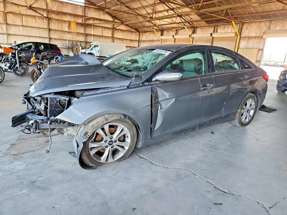 5NPEC4AC8DH675052 — 2013 Hyundai Sonata, FRONT END, фото до ремонта