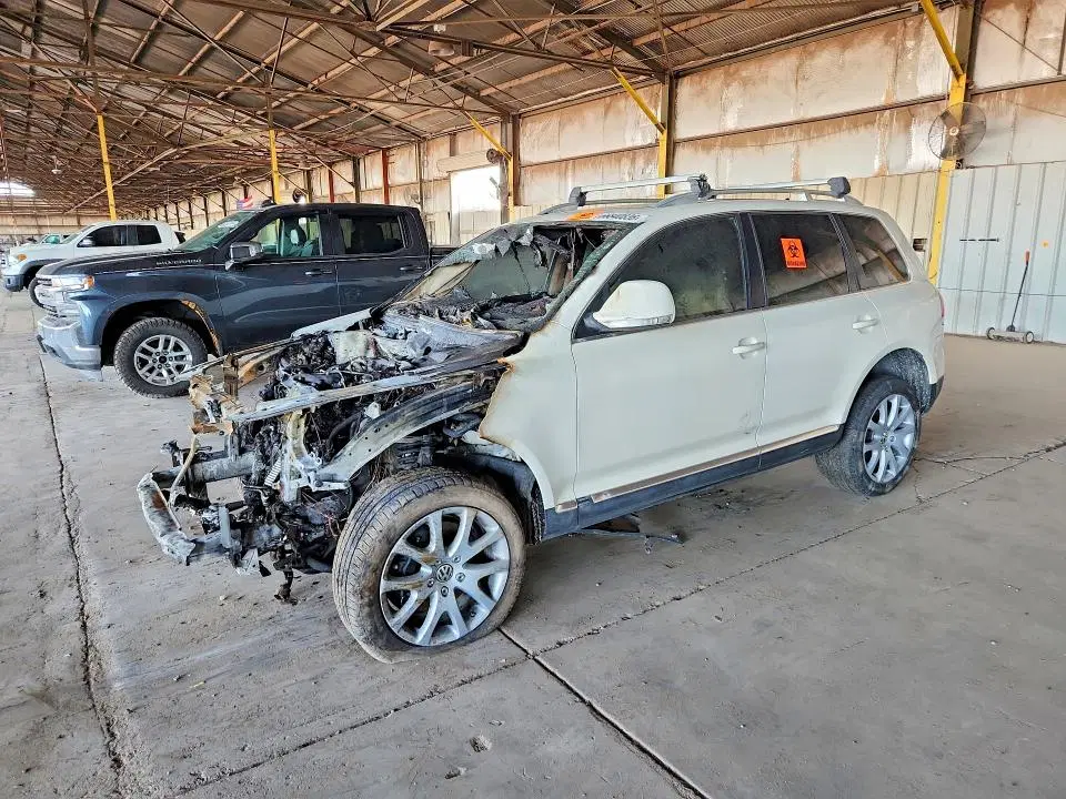 2010 VOLKSWAGEN TOUAREG VIN WVGFK7A96AD002139 фото 2