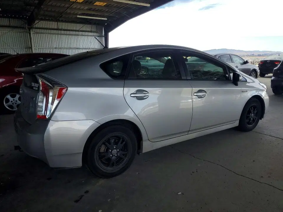 2015 Toyota Prius VIN JTDKN3DU5F1912991 фото 3