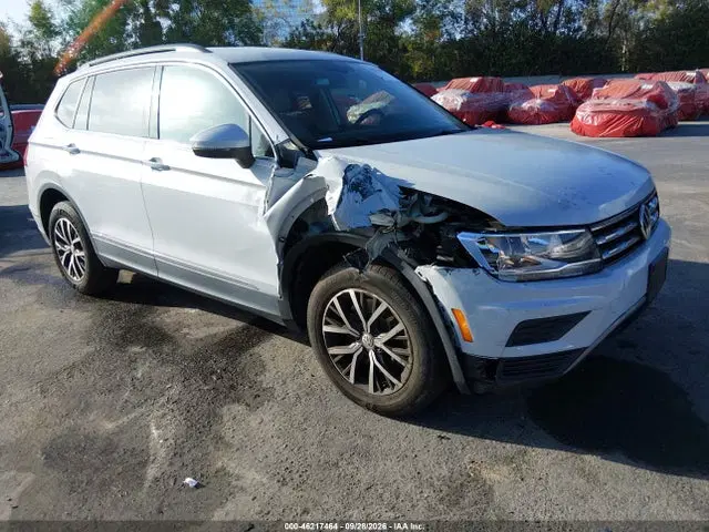 3VV2B7AX7JM199944 — 2018 Volkswagen Tiguan 2.0T SE/2.0T SEL, Передняя часть справа (Right Front), фото до ремонта