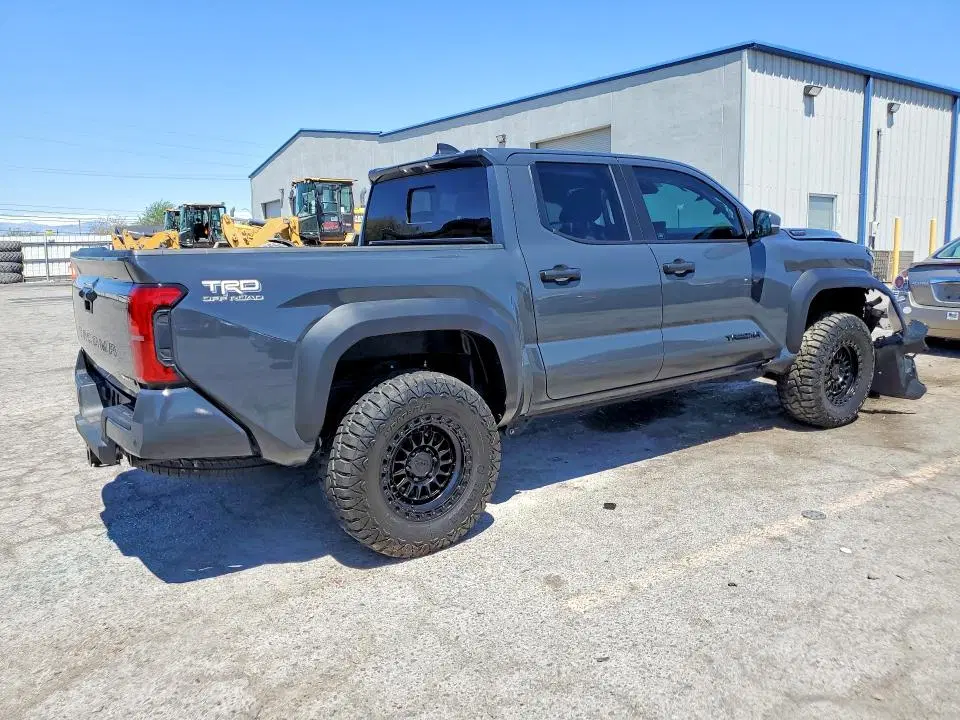 2025 Toyota Tacoma VIN 3TYLC5LN1ST029570 фото 3