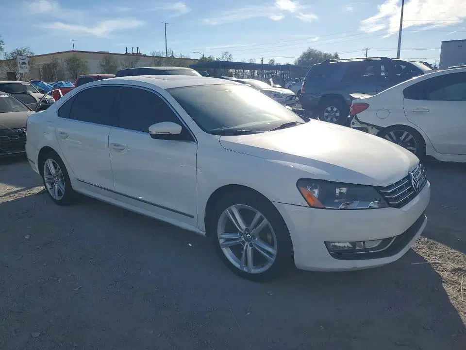 2014 Volkswagen Passat VIN 1VWBN7A33EC073345 фото 4