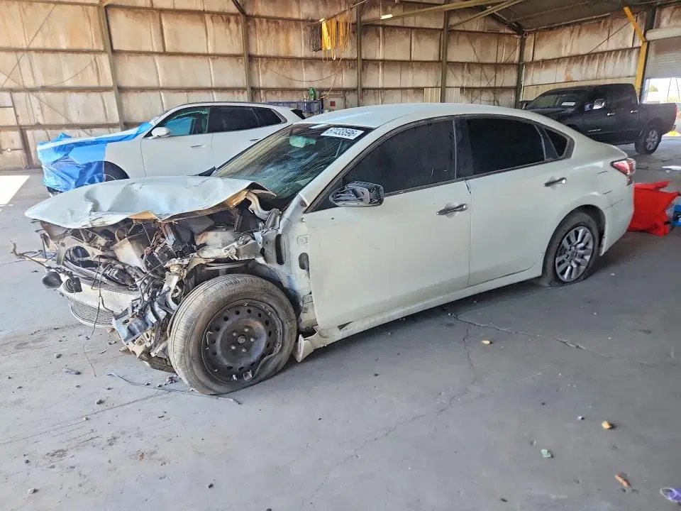 1N4AL3AP9FC273735 — 2015 Nissan Altima, Передняя часть, фото до ремонта