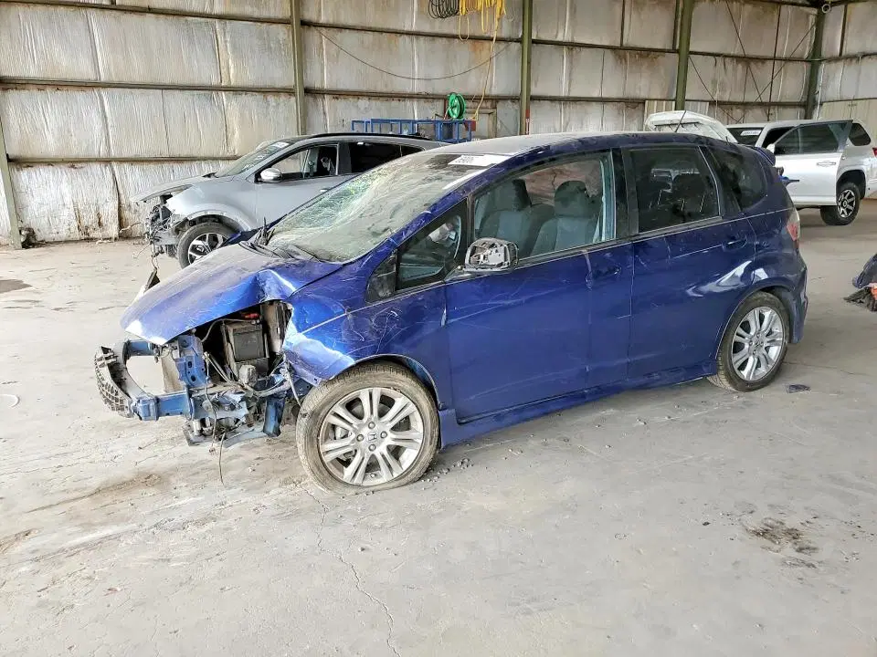 JHMGE8H42AS028232 — 2010 Honda Fit, FRONT END, фото до ремонта