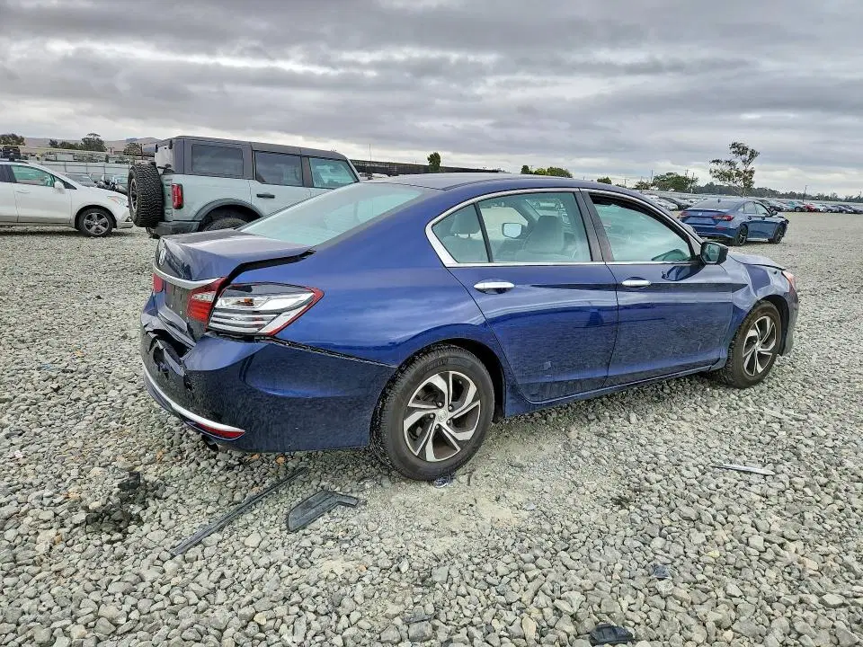 2016 Honda Accord VIN 1HGCR2F47GA032989 фото 3