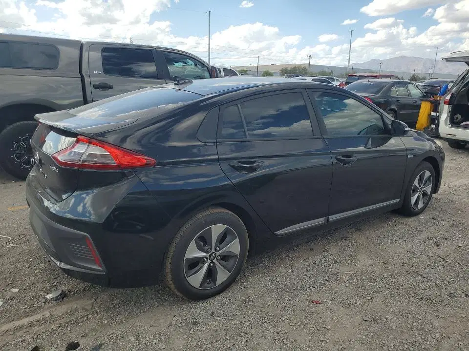 2018 Hyundai IONIQ ELECTRIC VIN KMHC75LH4JU028980 фото 3