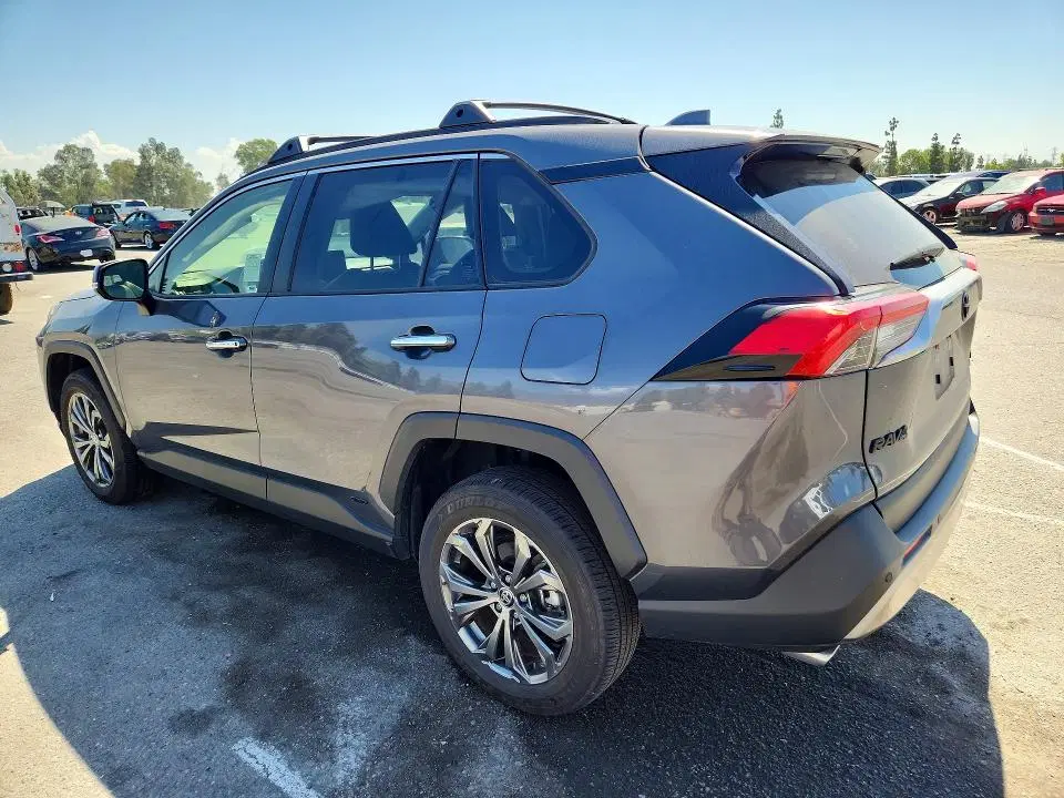 2025 Toyota RAV4 VIN JTMD6RFV9SD166780 фото 2