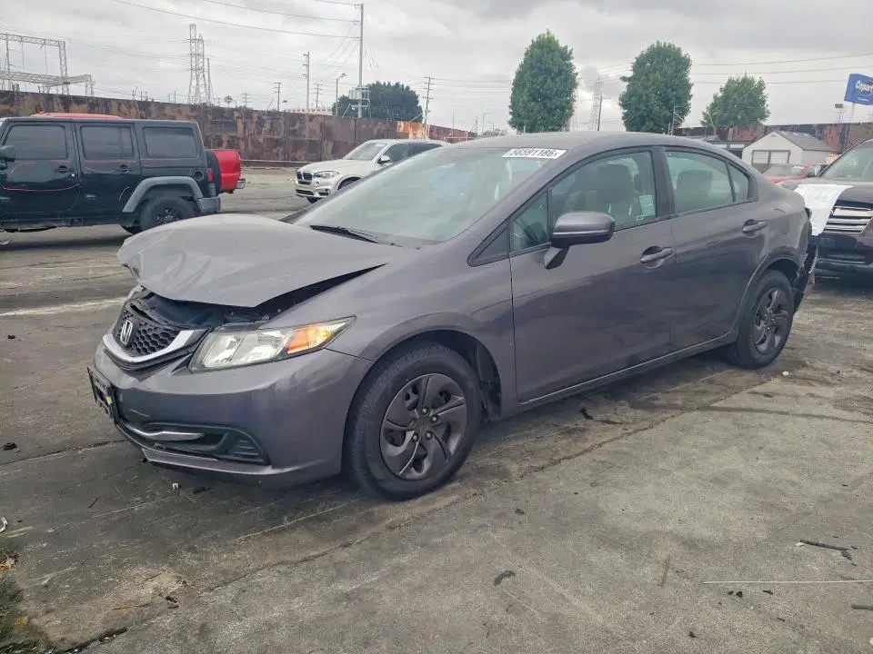 2HGFB2F54FH561441 — 2015 Honda Civic, Передняя часть, фото до ремонта