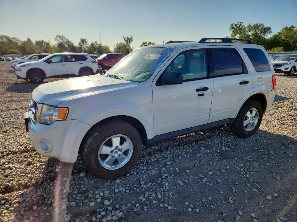 1FMCU0DG9CKB50573 — 2012 Ford Escape, Передняя часть, фото до ремонта