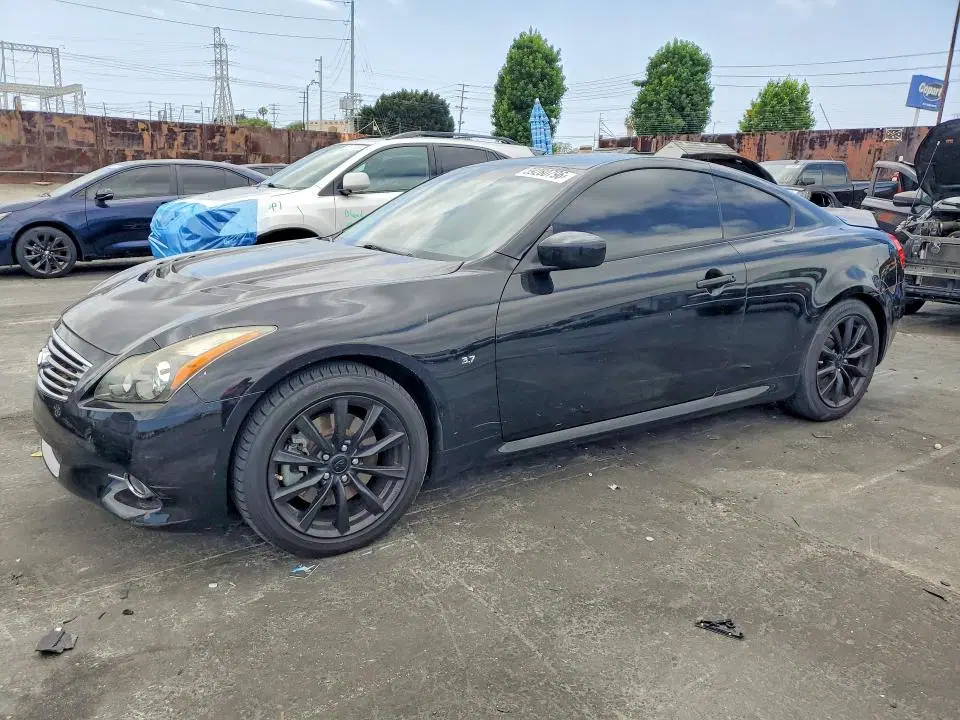 JN1CV6EK0FM871173 — 2015 Infiniti Q60 Coupe, Задняя часть (Rear End), фото до ремонта