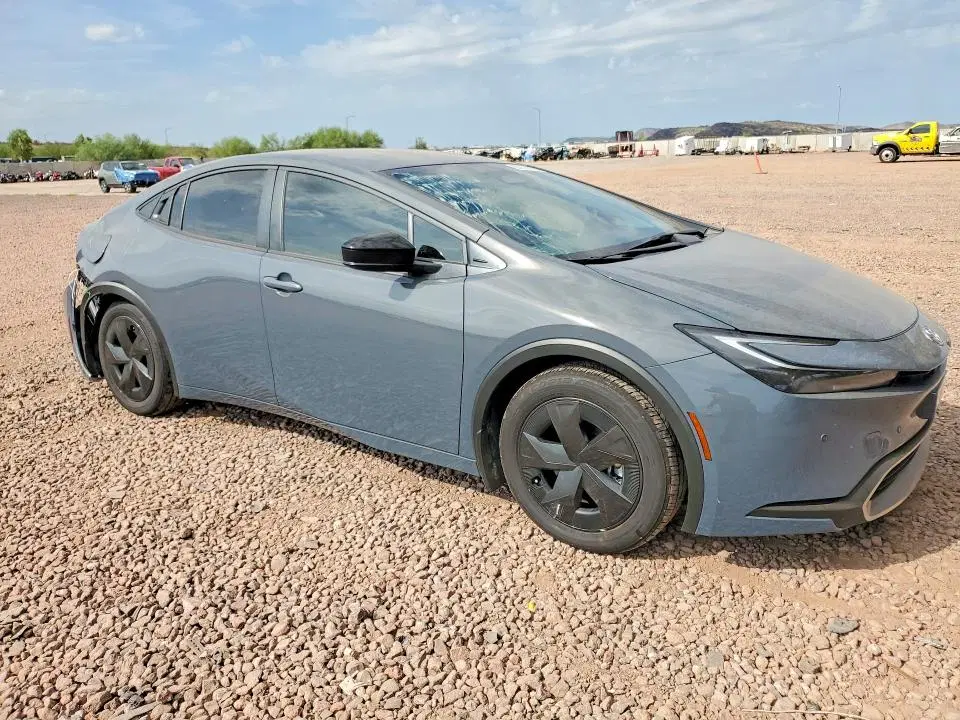2026 Toyota Prius Plug-in Hybrid VIN JTDACACU4T3062343 фото 4