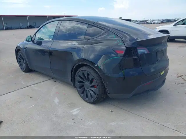 2022 Tesla Model Y Performance Dual Motor All-wheel Drive VIN 7SAYGDEF3NF353542 фото 3
