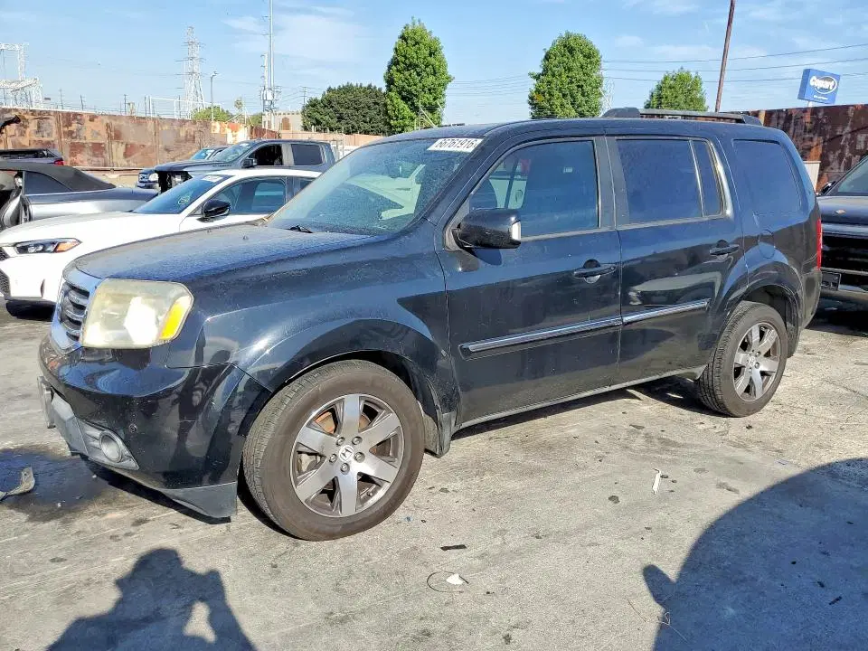 5FNYF3H94FB011146 — 2015 Honda Pilot, Передняя часть, фото до ремонта
