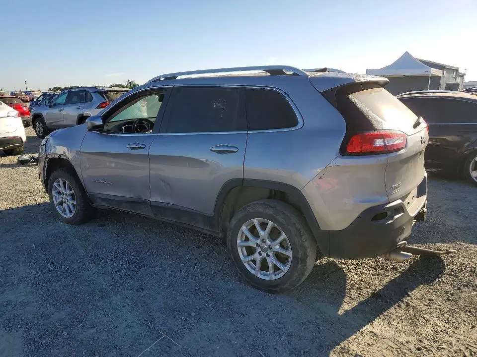 2018 Jeep Cherokee VIN 1C4PJMLBXJD543608 фото 2