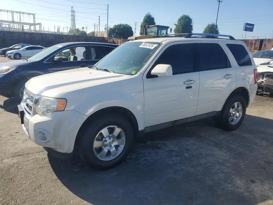 1FMCU0E72BKC63634 — 2011 Ford Escape, FRONT END, фото до ремонта