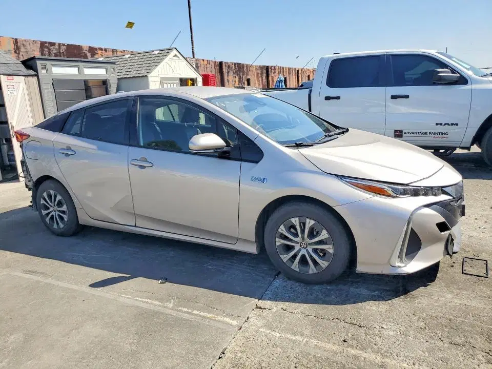 2020 TOYOTA PRIUS PRIME VIN JTDKARFP1L3145808 фото 4