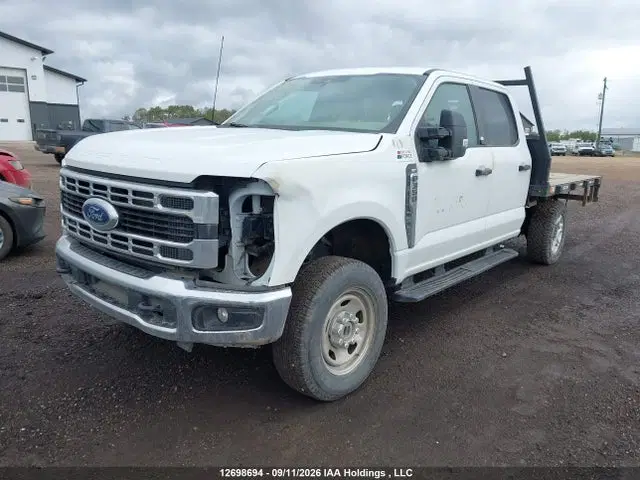 2025 Ford F350 Super Duty VIN 1FT8W3BA5SED53848 фото 2
