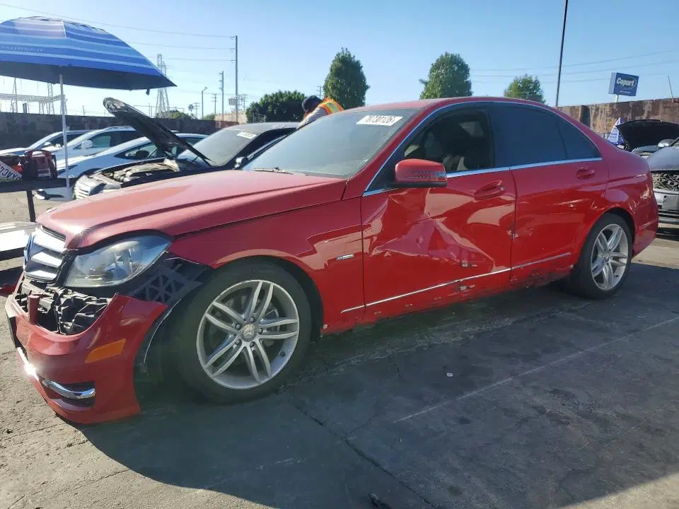 WDDGF4HB4CR191213 — 2012 Mercedes-Benz C, SIDE, фото до ремонта