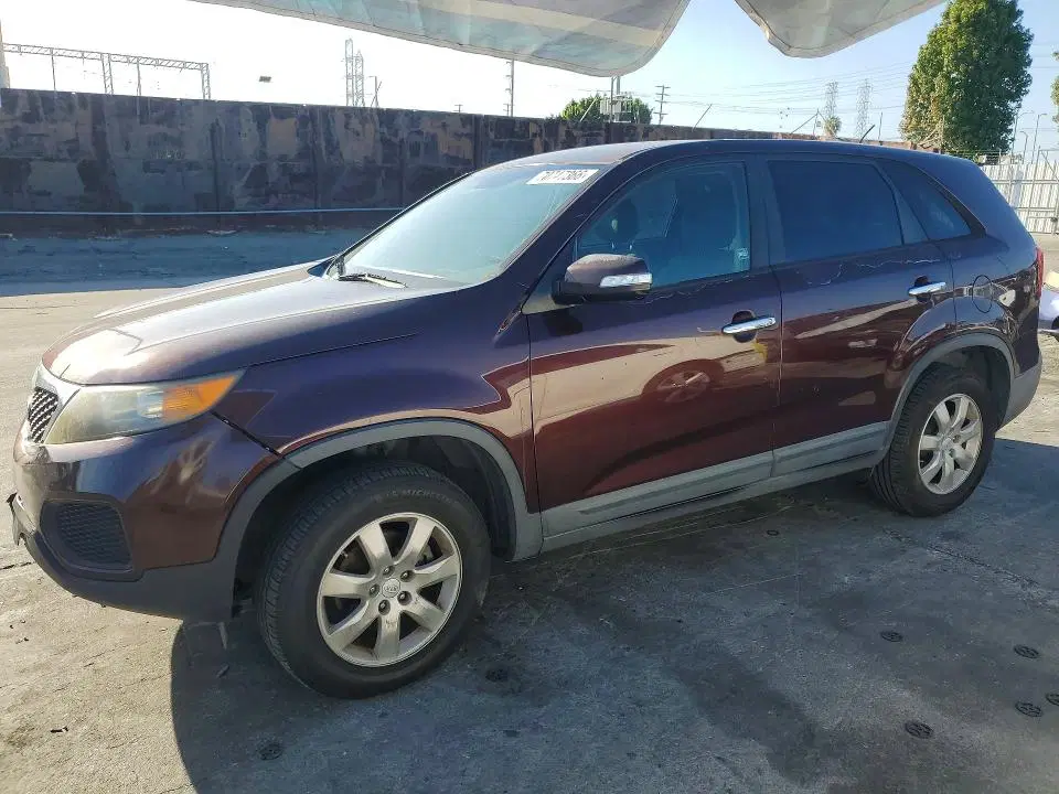 5XYKT3A16BG004074 — 2011 Kia Sorento, FRONT END, фото до ремонта